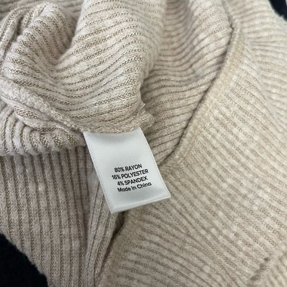 Everlane Brielle Off-Shoulder Ribbed Sweater Top – Oatmeal (S) - Picture 4 of 4